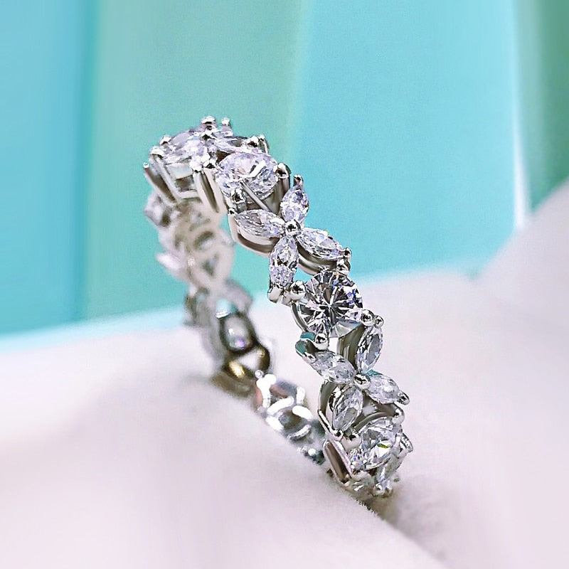 Sparkling Full High Carbon Dimond Zircon Flower Rings For Women