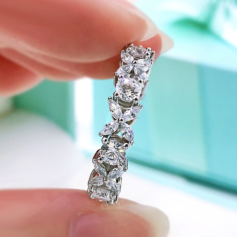 Sparkling Full High Carbon Dimond Zircon Flower Rings For Women