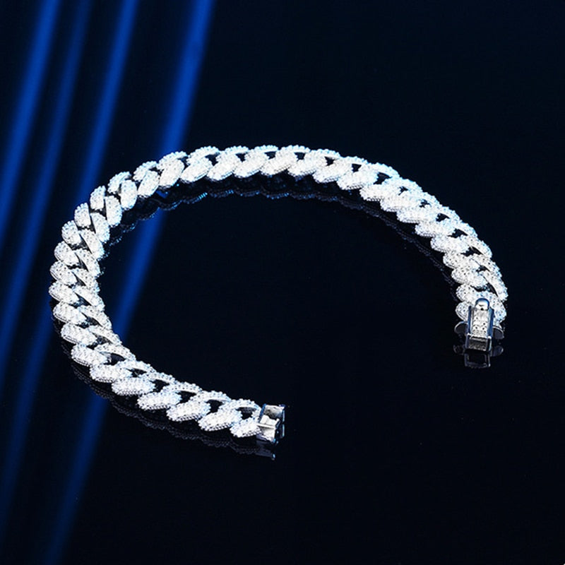 18k Gold Plated Cuban Link Bracelet Made With High Carbon Diamonds